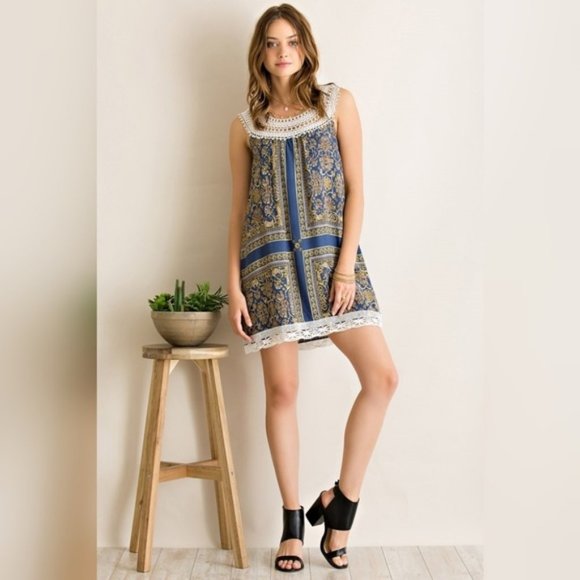 entro Dresses & Skirts - ENTRO Boho Crochet Collar Shift Dress